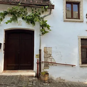 https://gul-baba-saray-apartments.inbudapesthotels.com