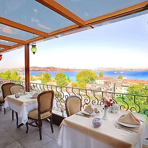Azade Otel